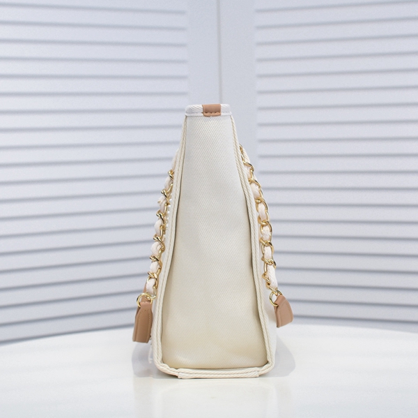 シャネルバッグ内部構造